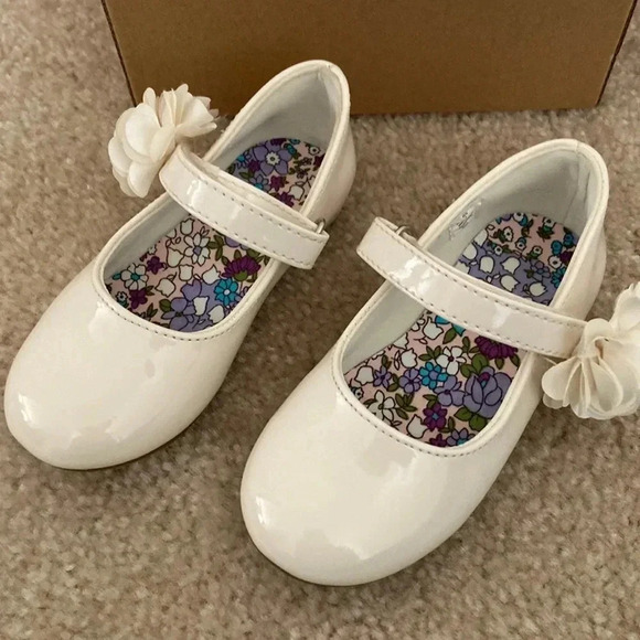 EUC Baby Deer Dress Shoe - Picture 1 of 9